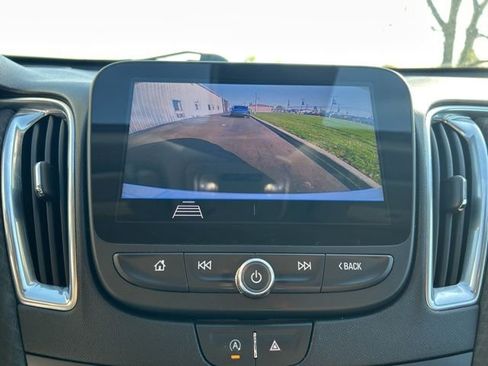 Used 2020 Chevrolet Malibu LT w/ Fleet LT Safety Plus Package image 24