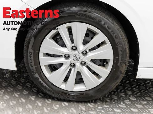 Used 2024 Nissan Sentra S FWD image 31