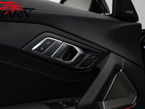 Used 2025 BMW Z4 M40i w/ Edition image 30