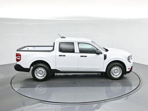 New 2025 Ford Maverick XL w/ Equipment Group 102A image 38