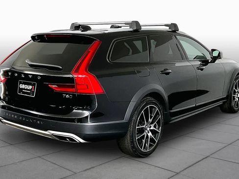 Used 2020 Volvo V90 T6 Cross Country AWD/4WD image 13