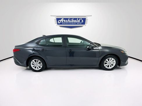 Used 2025 Toyota Camry LE FWD image 9