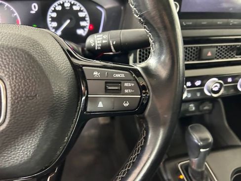 Used 2022 Honda Civic EX image 17