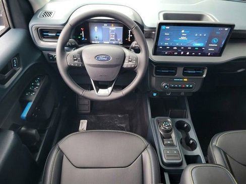 New 2026 Ford Maverick Lobo image 9