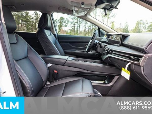 Certified 2025 Nissan Murano SV image 40