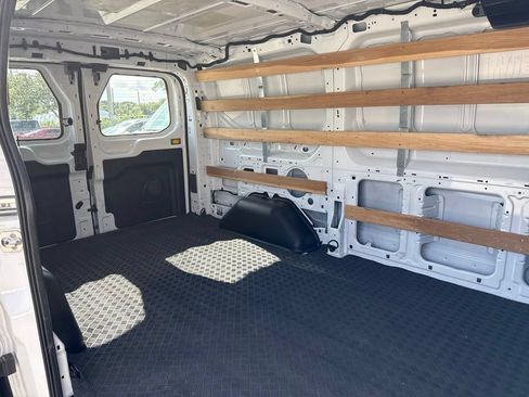 Used 2025 Ford Transit 250 Low Roof w/ Exterior Upgrade Package RWD image 16