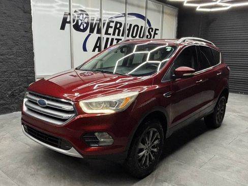 Used 2017 Ford Escape Titanium FWD image 4