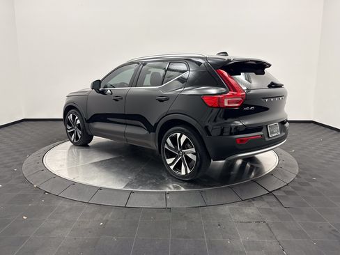 Certified 2023 Volvo XC40 B5 Plus w/ Protection Package Premier AWD/4WD image 5