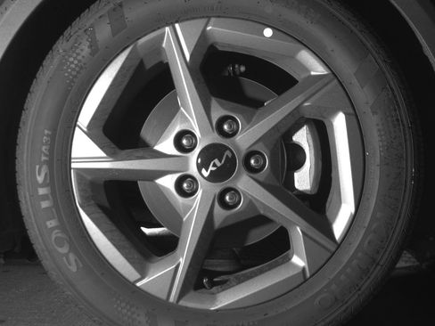 Used 2025 Kia K4 LXS image 13