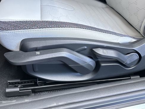 New 2026 MINI Cooper S image 15