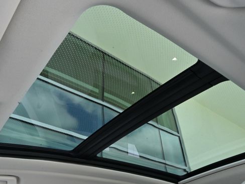 Certified 2025 BMW X7 xDrive40i w/ Executive Package image 28