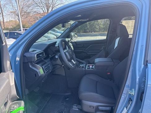 New 2026 Toyota 4Runner SR5 image 9