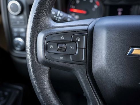 Used 2024 Chevrolet Silverado 2500 Custom w/ Custom Value Package image 27