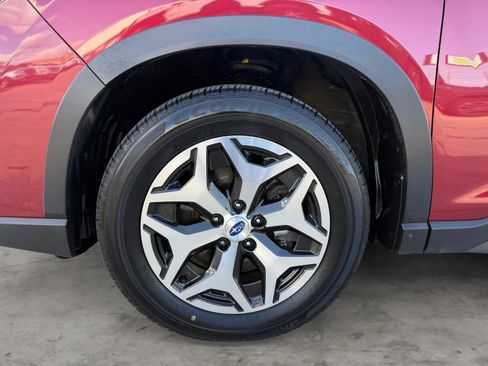 Used 2021 Subaru Forester Premium AWD/4WD image 30
