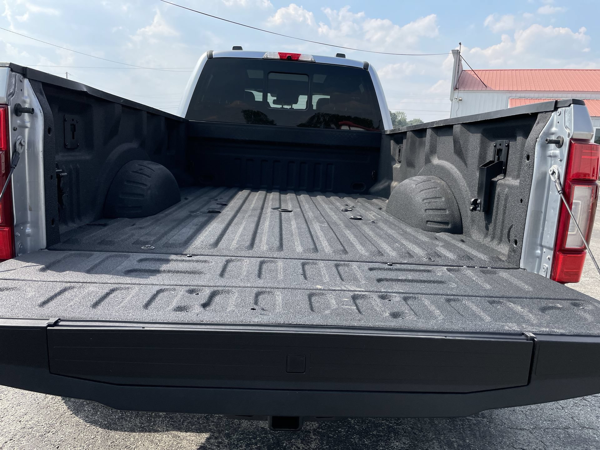 Used 2022 Ford F450 Platinum w/ FX4 Off-Road Package AWD/4WD image 27
