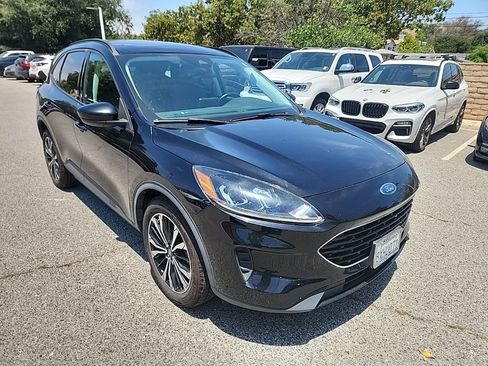 Used 2021 Ford Escape SE w/ SE Sport Appearance Package FWD image 7
