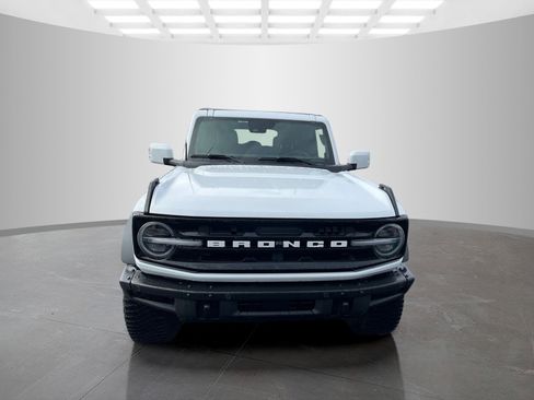 Used 2022 Ford Bronco Outer Banks w/ Sasquatch Package image 2