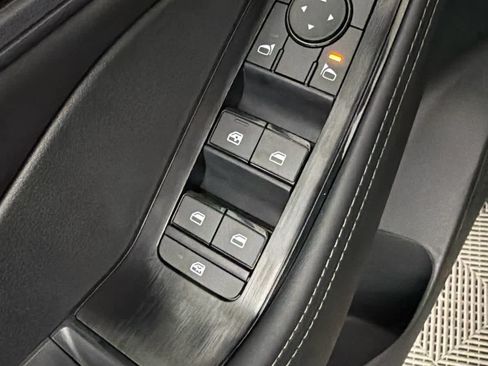 New 2026 Nissan Rogue SV FWD image 23