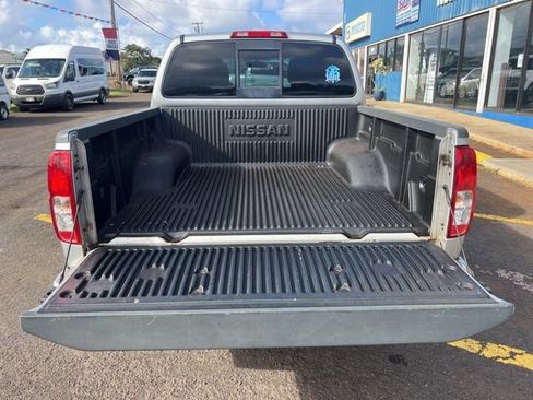 Used 2017 Nissan Frontier SV RWD image 9