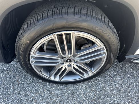 Used 2022 Mercedes-Benz GLS 450 4MATIC image 19