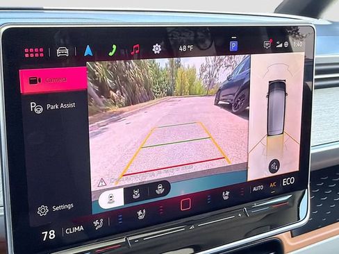 Used 2025 Volkswagen ID. Buzz Pro S Plus image 32