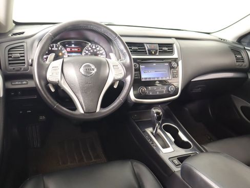 Used 2018 Nissan Altima 2.5 SR w/ SR Special Edition image 2
