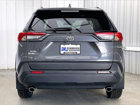 Used 2023 Toyota RAV4 XLE image 4