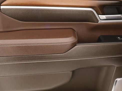 Used 2024 GMC Sierra 3500 Denali image 17