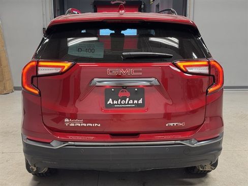 Used 2024 GMC Terrain AT4 w/ Tech Package AWD/4WD image 7