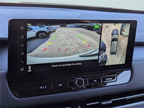 New 2025 Mitsubishi Outlander SE image 32