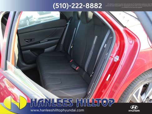 New 2025 Hyundai Elantra SEL image 13