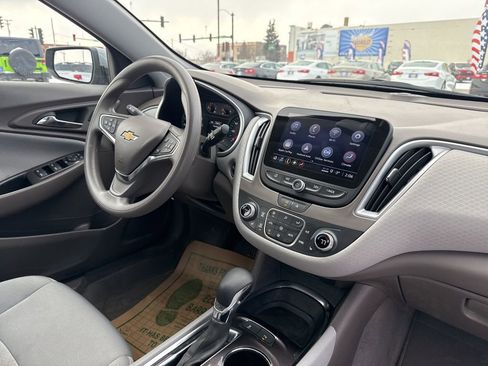 Used 2024 Chevrolet Malibu LT image 35