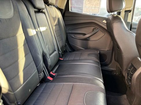 Used 2015 Ford Escape SE w/ SE Chrome Package image 13