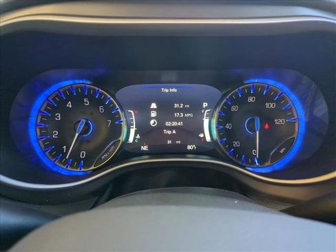 New 2026 Chrysler Pacifica Select image 10