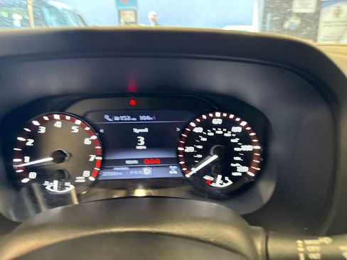 Used 2026 Nissan Frontier PRO-4X AWD/4WD image 21