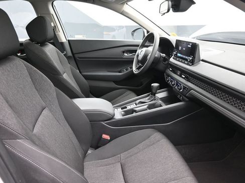 Used 2023 Honda Accord EX image 12