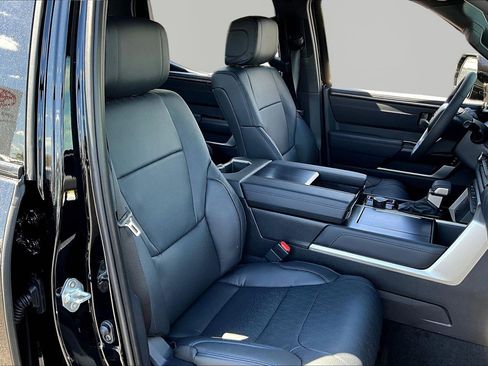 New 2026 Toyota Tundra Platinum AWD/4WD image 19