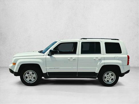 Used 2016 Jeep Patriot Sport w/ Power Value Group FWD image 8