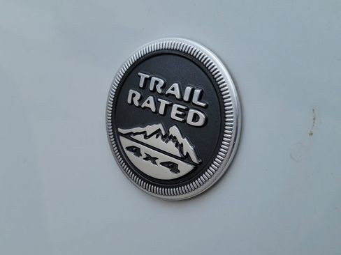 Used 2017 Jeep Wrangler Unlimited Sport w/ Connectivity Group image 9