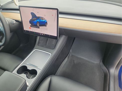 Used 2023 Tesla Model Y Long Range AWD/4WD image 28