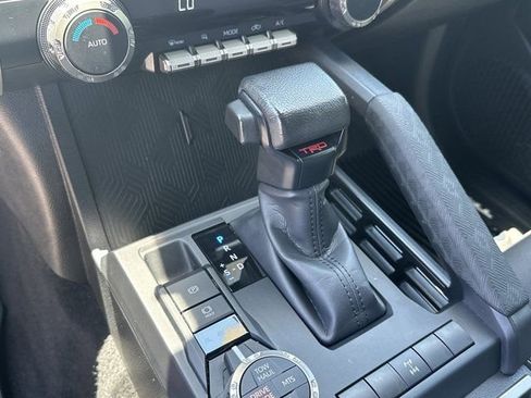 Used 2024 Toyota Tacoma TRD Off-Road AWD/4WD image 32