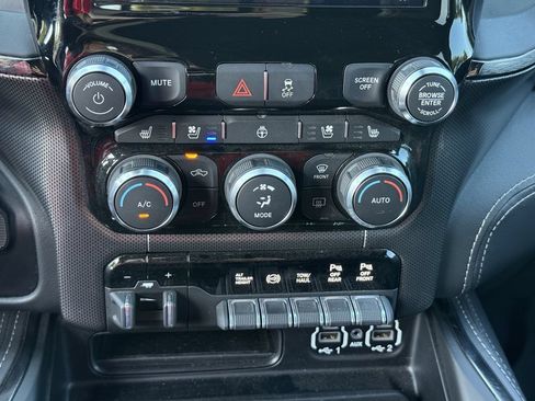 Used 2023 RAM 2500 Limited w/ Towing Technology Group AWD/4WD image 18