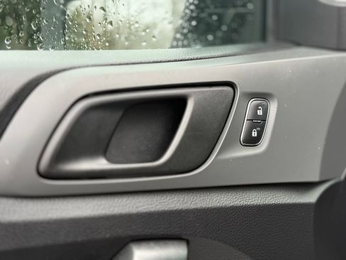 Used 2020 Ford Ranger XL RWD image 19