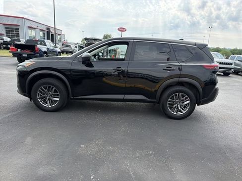 Used 2023 Nissan Rogue S AWD/4WD image 8