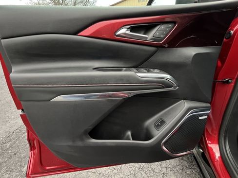 Certified 2024 Chevrolet Traverse RS image 9