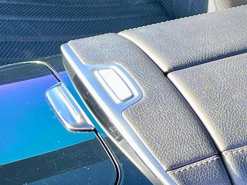 Certified 2022 Mercedes-Benz S 500 4MATIC image 20