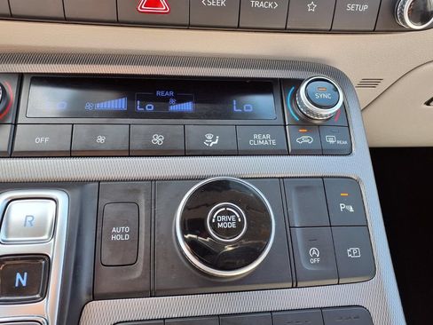 Used 2023 Hyundai Palisade Limited FWD image 24