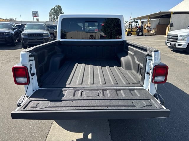 New 2026 Jeep Gladiator Sport AWD/4WD image 5