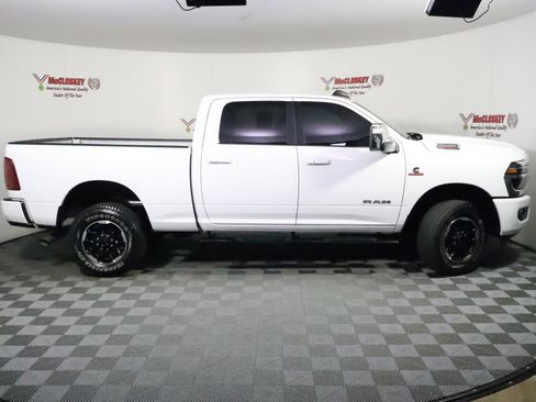 Used 2026 RAM 2500 Laramie AWD/4WD image 3