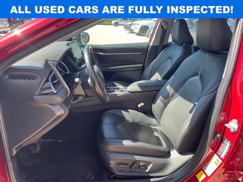 Used 2022 Toyota Camry XLE FWD image 8